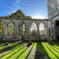 Online angoltanulás – modern, fiatalos hangulatkép